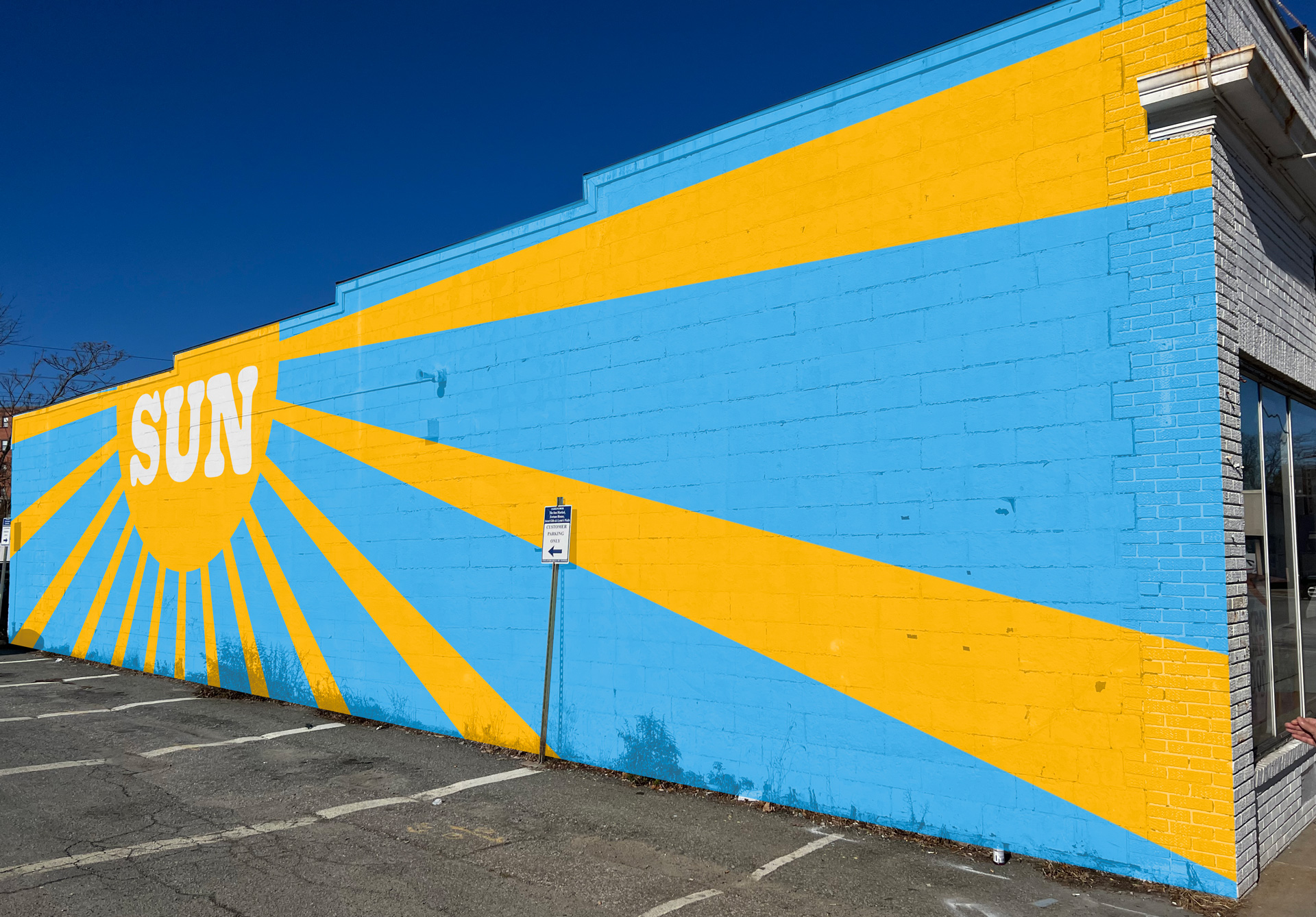 Attlebor Sun Market parking lot mural mockup